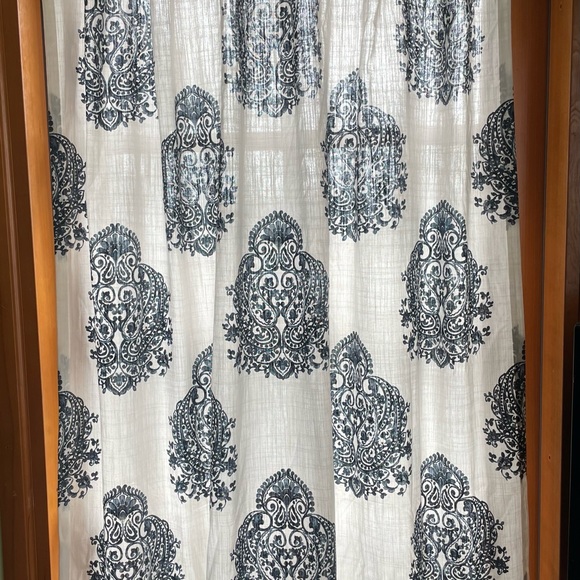 The Luxury Collection indigo and white chinoiserie medallions curtain panels - Picture 4 of 9